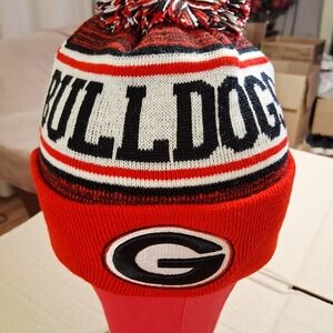 Georgia Bulldogs Red and Black Pom-Pom Beanie